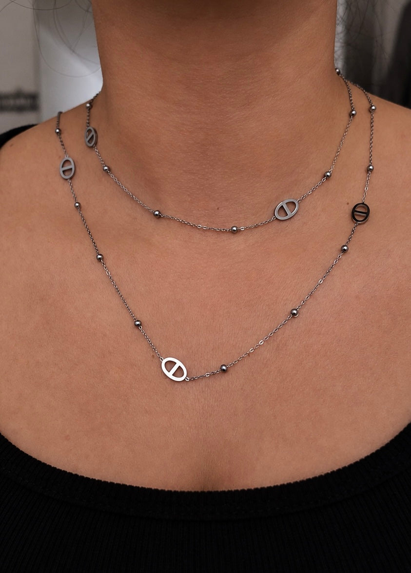 Élena – collier sautoir maille marine