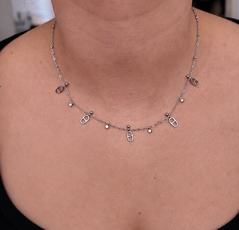 Alma – collier ras du cou maille marine