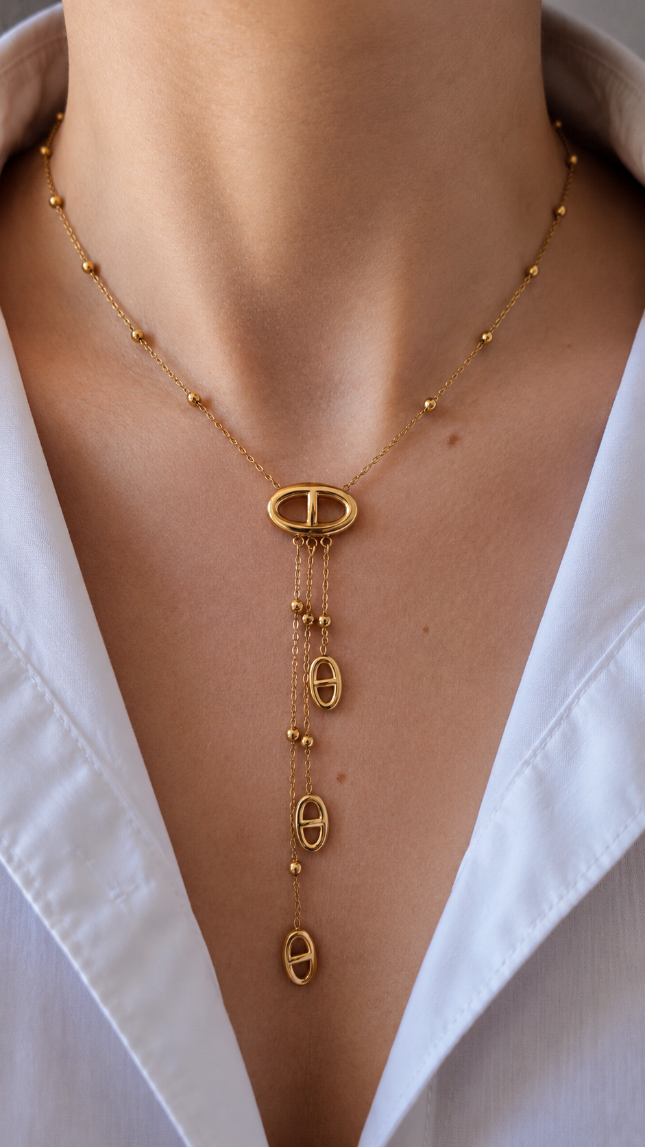 Ayuni – collier Y maille marine