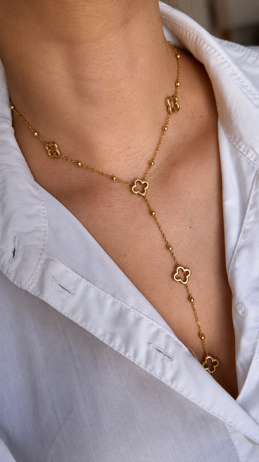 Maëlia – collier Y doré motifs trèfles