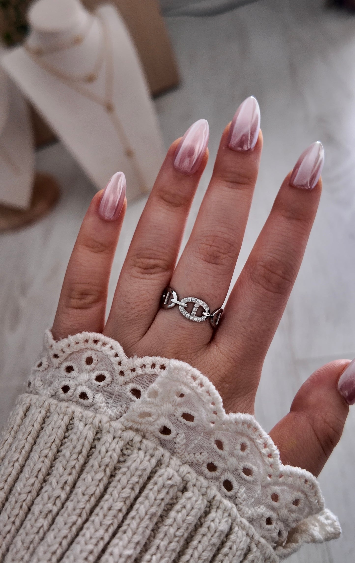 Victoire - bague dorée chaîne ornée de strass