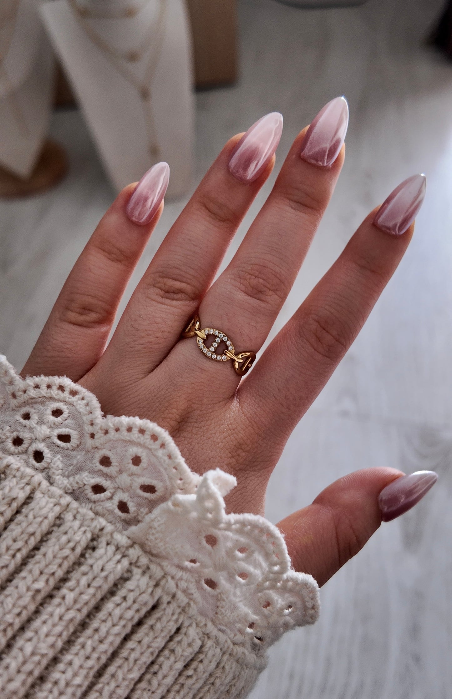 Victoire - bague dorée chaîne ornée de strass