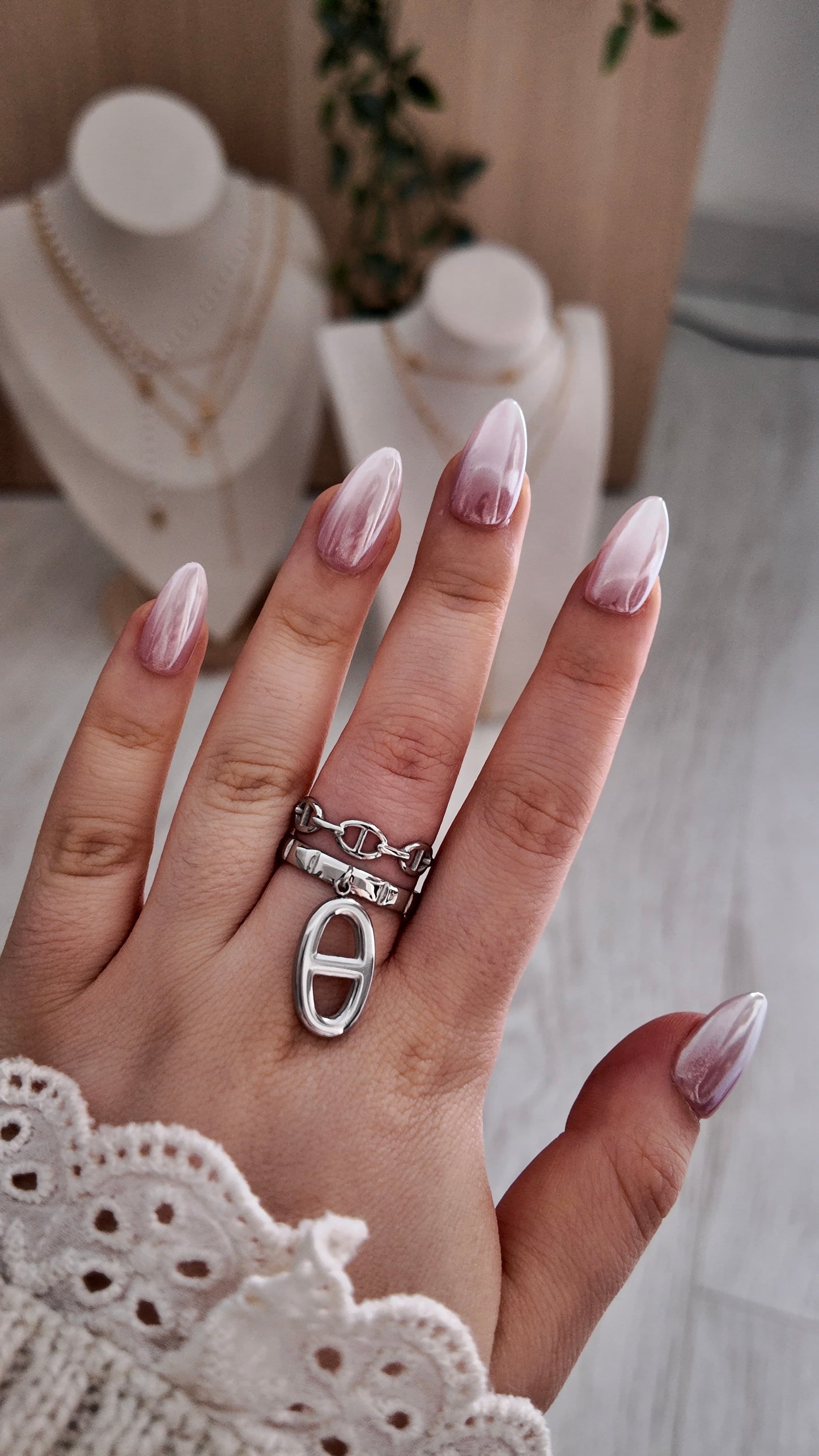 Viana - bague ajustable chaîne pendentif maille