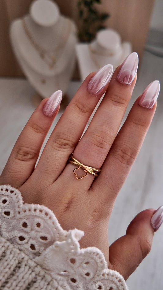 Alba - bague dorée ajustable pendentif trèfle